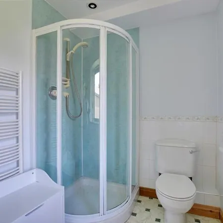 1 Bed In Oc-ds237 Ferienhaus *